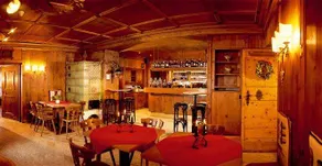 Südtiroler Gasthaus - Hotel Adler - Image 2