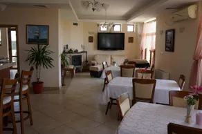 Guest House Golden Flake - Image 3
