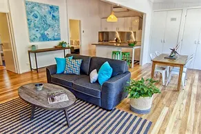 Arbour Beachfront Cottage - Image 3