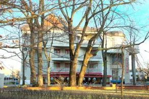 SUMMERTIME RESIDENCE - Image 1