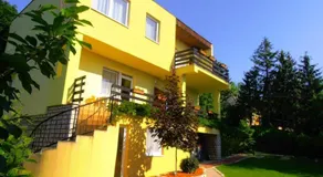 Almádi Apartments - Image 2