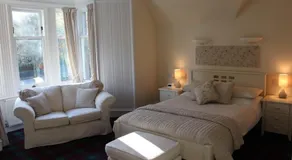 Struan Hall - Image 4