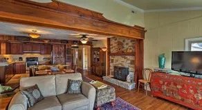 Charming Ohio River Home With Water Views & Porch! - Image 2