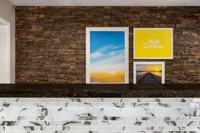 Days Inn by Wyndham Anderson - Image 4