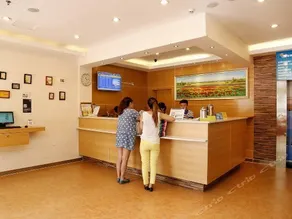 7Days Inn Shenzhen Huaqiangbei Subway Station - Image 3