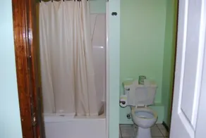 Relax Inn Lebanon - Image 5