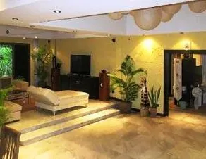 Sunshine Villa and Guest House - Image 2