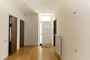Mamma's Apartment - Image 3