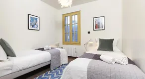 CHALET SUISSE - Central Chamonix - sleeps 4 - Image 3