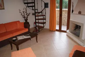 Elia Meronas - Image 2