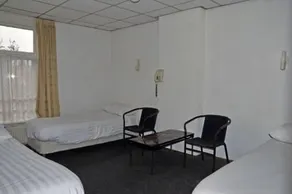 Hotel Aspen - Image 2
