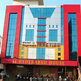 Hotel Supreme Parkview - Image 2