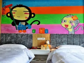 Witty Monkey Hotel - Image 4