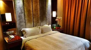 Manhattan Business - Image 4
