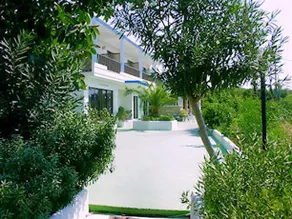 Evita Beach Hotel - Image 3