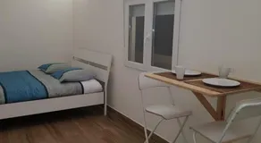 Atico con TERRAZA PRIVADA o Estudio Acogedor en el Centro de La Laguna - Image 4