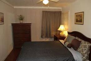 Charming Home in NoHo - Image 3