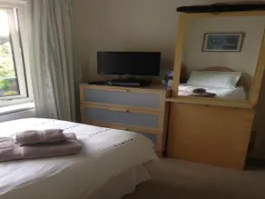 Laurel House Bed and Breakfast - Image 4