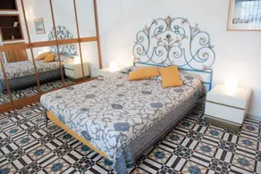 Holiday in Amalfi - Image 4