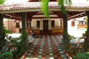 Ayur vaidya mana - Image 4