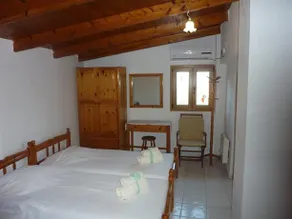 Chios Town Studios - Image 5