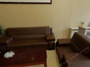 Yicheng Business Hotel (Kaifeng Drum Tower Square Song City) - Image 4