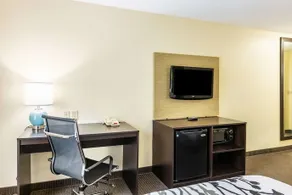 Sleep Inn Emporia - Image 4