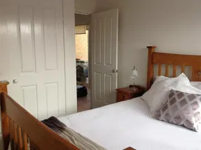 The Friendly Chat Bed and Breakfast - Image 2