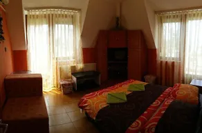 Napsugár Apartmanház - Image 4