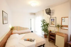 Hotel Riva Pietrasanta - Image 4