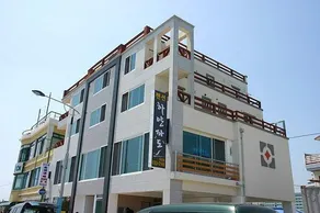 White Wave Pension - Image 2