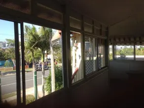 Redcliffe Holiday Let - Image 5