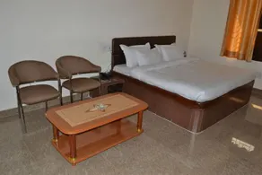 OYO 701611 Hotel Singh Axis - Image 4