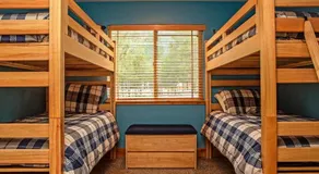 5-Star Luxury Tahoe Cabin! Great Location! Pool Table!Darts! Poker! Ping Pong! Games! - Image 4