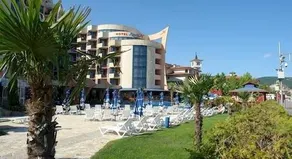 Fiesta M Hotel - Image 2