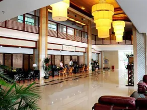 Jinhu Hotel - Image 4