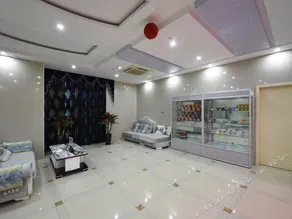 Xihan Holiday Theme Hotel - Image 4
