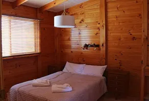 Acacia Cottage - Image 2