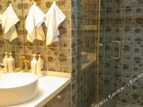 Jiangjing Apartment Hotel by Mountains and Waves (Nanbin Road Store） - Image 2