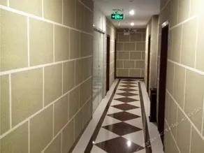 Xinfeng Shuanghui Business Hotel - Image 3