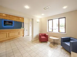 Travelodge Bromsgrove - Image 2