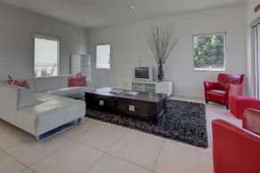 Surfs Up - Fresh and modern East Beach home - Image 1