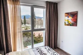 Central Park Apartments - Image 4