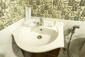 Treebo Shree Krishn Comfort - Image 4