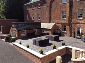The West Wing at Everleigh Manor - Image 4