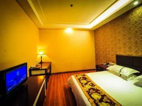 Qixing Holiday Hotel - Image 2