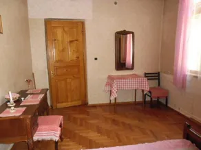 Guest House Pirosmani - Image 4