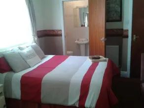 Angels Guest House Blackpool - Image 5
