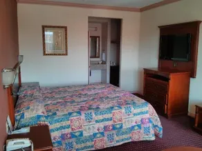 Cudahy Inn Motel - Image 2