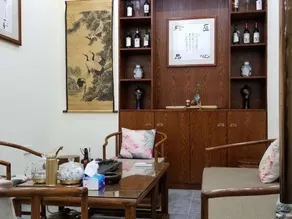 Yijia Holiday Hotel - Image 4